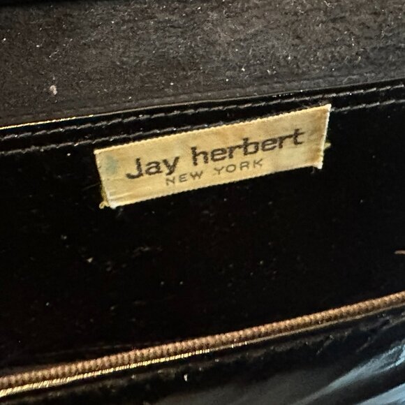 π€ Vintage Jay Herbert Black Patent Leather Cute Little Quilted Crossbody Bag - Picture 10 of 11